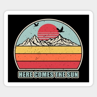 Retro Here Comes the Sun Magnet